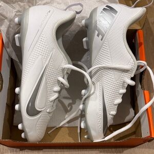 Nike White and Silver Alpha Huarache Lacrosse Cleats